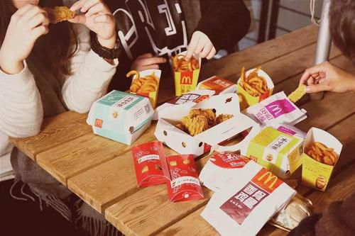 加盟麦当劳的条件要求高吗,这4个条件了解一下 加盟麦当劳的条件要求高吗,这4个条件了解一下