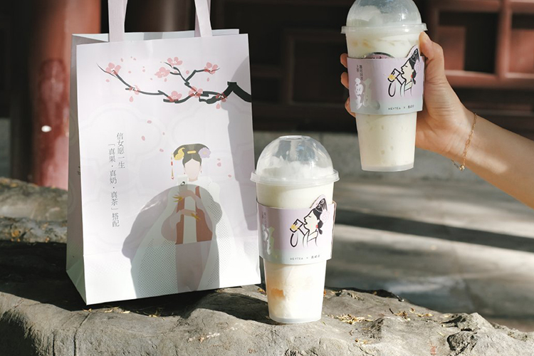 喜茶的加盟费是多少钱啊，现在喜茶加盟店能赚钱吗