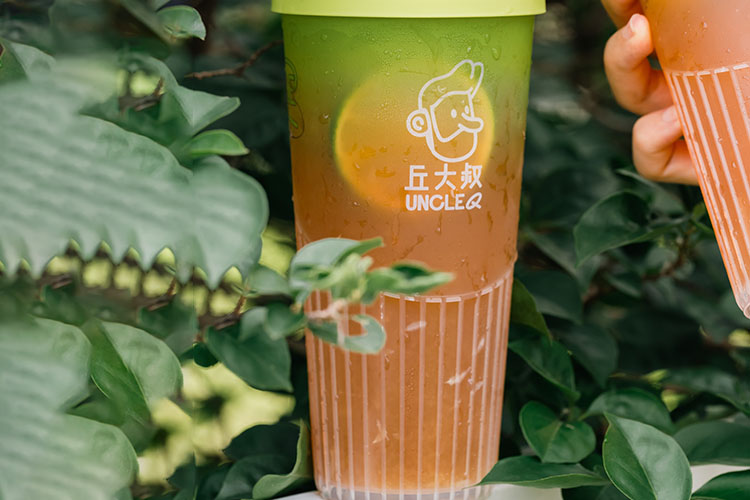 丘大叔柠檬茶加盟费多少钱，加盟一家丘大叔加盟店需要什么条件资格