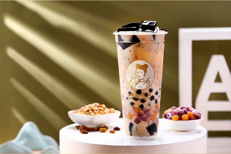 奶茶店沪上阿姨加盟费多少钱,沪上阿姨奶茶店加盟赚钱吗 奶茶店沪上阿姨加盟费多少钱,沪上阿姨奶茶店加盟赚钱吗